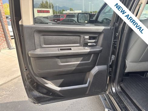 Used 2015 RAM 1500 Express AWD/4WD image 16