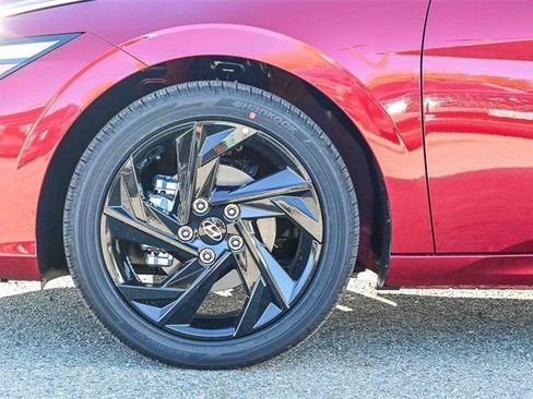 New 2026 Hyundai Elantra SEL Sport image 11