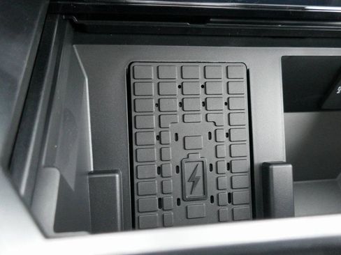 New 2026 Ford F250 Lariat w/ Black Appearance Package image 23