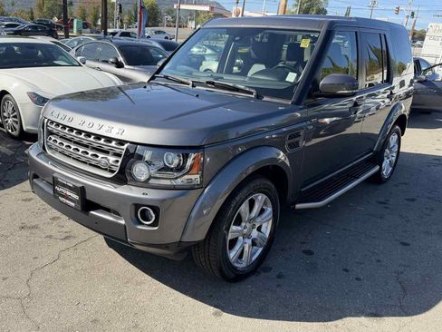 Used 2015 Land Rover LR4 HSE image 3