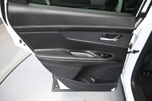 Certified 2025 Nissan Murano SL w/ Cargo Package AWD/4WD image 31