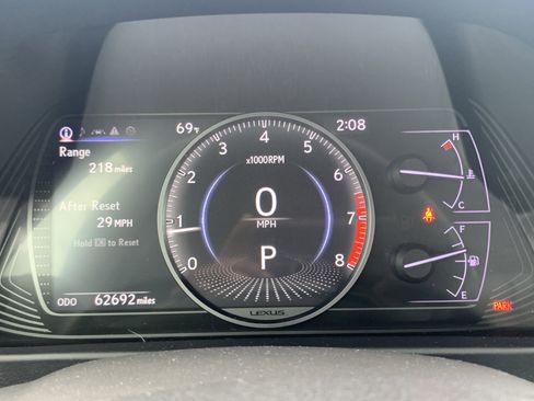 Used 2020 Lexus UX 200 w/ Premium Package image 21