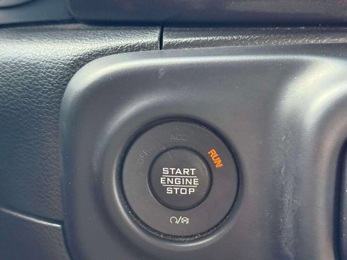 Used 2022 Jeep Wrangler Unlimited Sport AWD/4WD image 22
