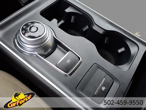 Used 2022 Ford Edge SE w/ Black Appearance Package image 24