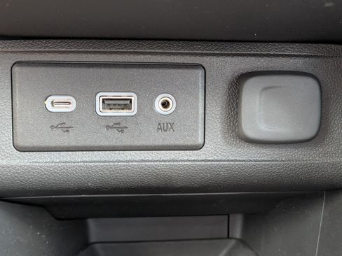 Certified 2021 Buick Encore GX Select FWD image 27