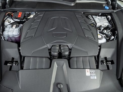 New 2026 Porsche Cayenne Turbo image 36