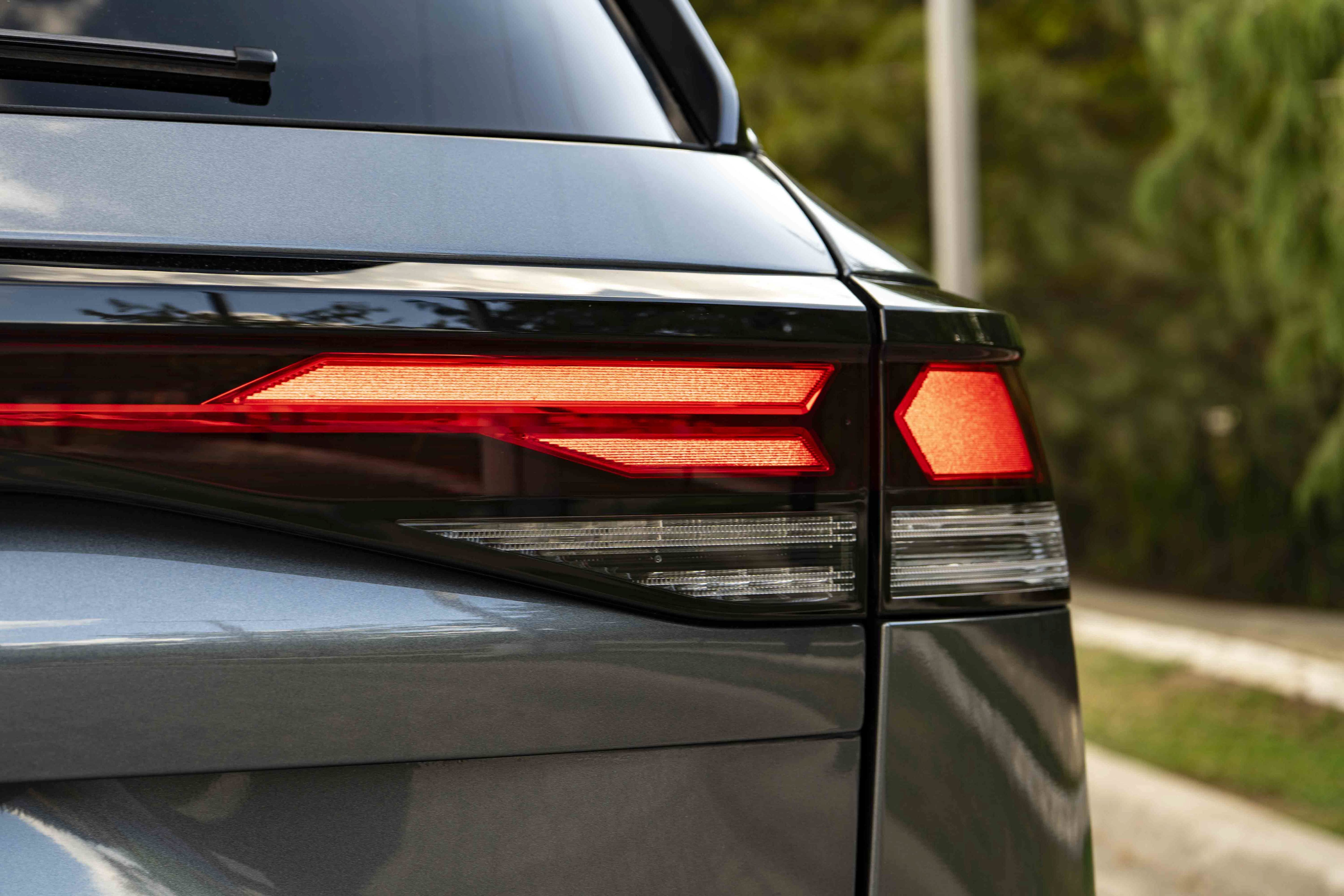 Certified 2026 Volkswagen Tiguan S FWD image 12