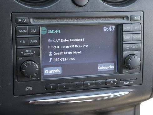 Used 2012 Nissan Rogue SL AWD/4WD image 9