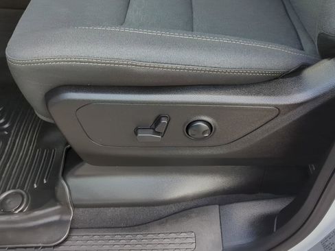 Used 2025 RAM 1500 Big Horn AWD/4WD image 12