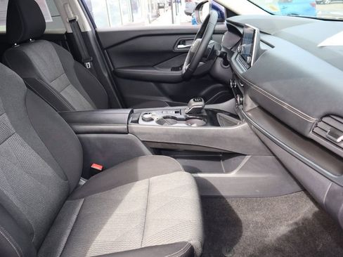 Certified 2025 Nissan Rogue SV AWD/4WD image 25
