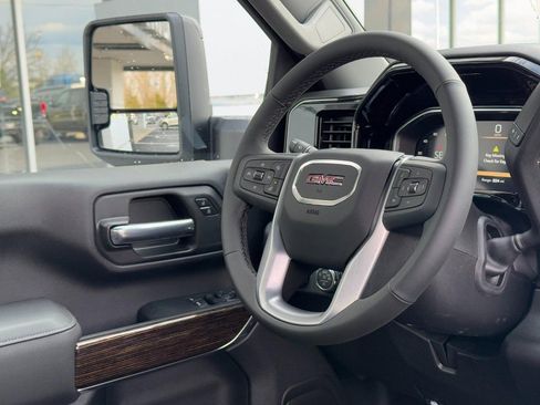 New 2026 GMC Sierra 2500 SLE image 11