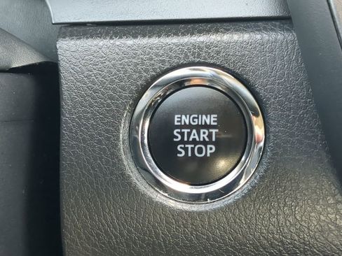 Used 2023 Toyota Camry SE image 32