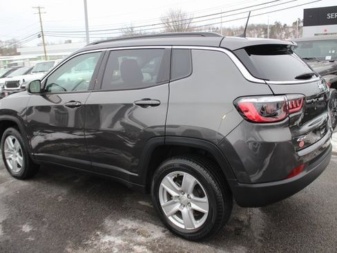 Used 2022 Jeep Compass Latitude w/ Convenience Group image 27