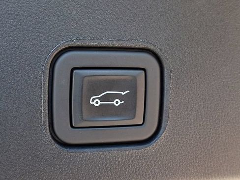 Certified 2023 Cadillac Lyriq 2WD image 26