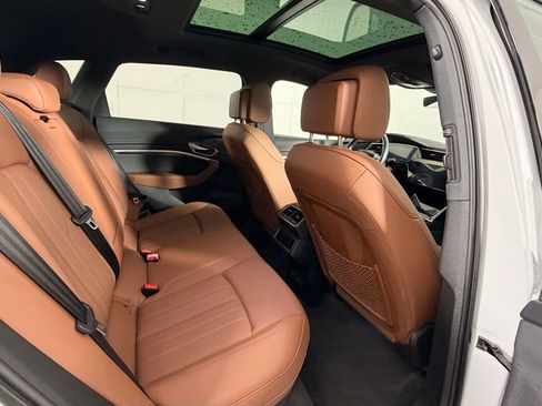 Certified 2024 Audi Q8 e-tron Premium Plus AWD/4WD image 19