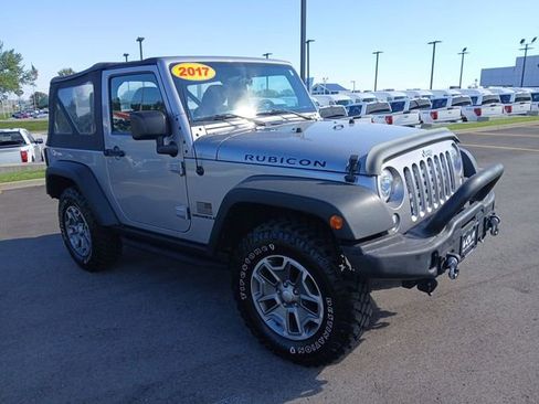 Used 2017 Jeep Wrangler Rubicon w/ Trailer Tow Group AWD/4WD image 1