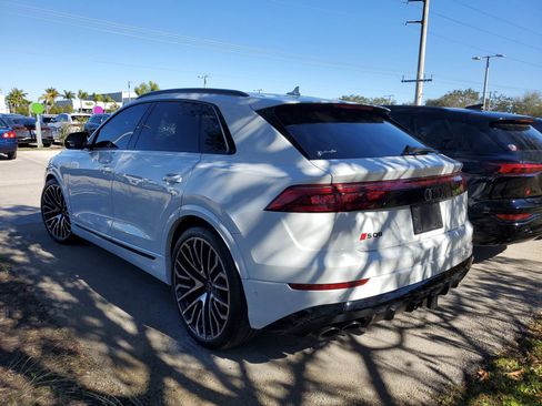 Certified 2024 Audi SQ8 Prestige image 3