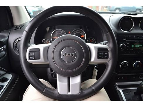 Used 2016 Jeep Compass High Altitude image 12