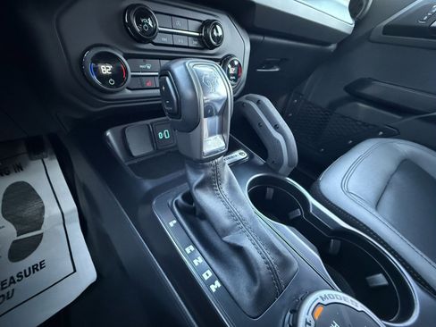 Used 2024 Ford Bronco Big Bend image 18