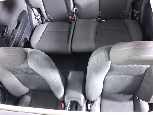 Used 2019 Honda HR-V EX image 25