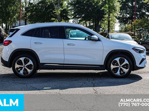 Used 2025 Mercedes-Benz GLA 250 image 10