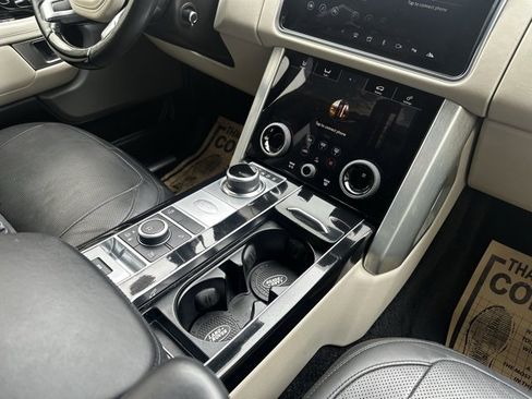 Used 2020 Land Rover Range Rover HSE image 31