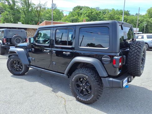 Used 2023 Jeep Wrangler Unlimited AWD/4WD image 6