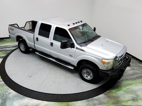 Used 2015 Ford F250 XLT w/ XLT Value Package image 30