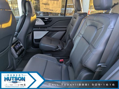 New 2026 Lincoln Aviator Reserve w/ Jet Appearance Package image 15