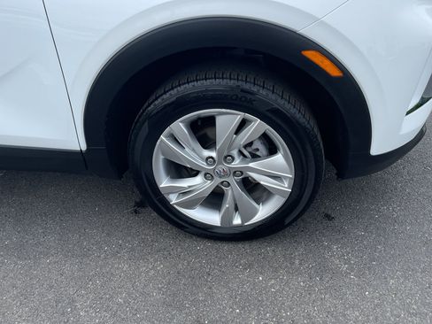 Used 2025 Buick Encore GX Preferred AWD/4WD image 6