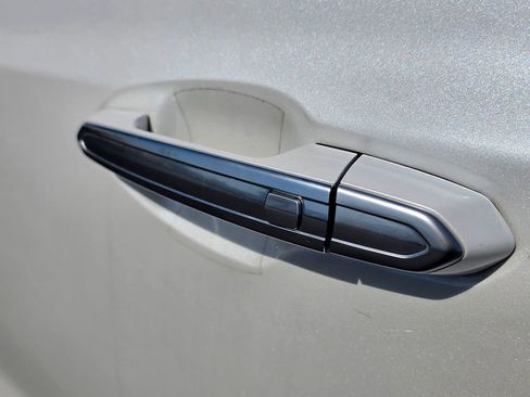 Used 2022 Cadillac XT5 Luxury FWD image 16