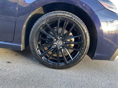 Used 2021 Toyota Camry XSE image 11