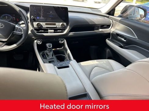 Used 2024 Toyota Grand Highlander XLE image 19