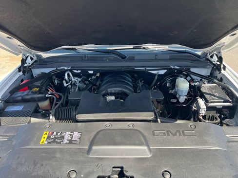 Used 2019 GMC Yukon XL SLT AWD/4WD image 44