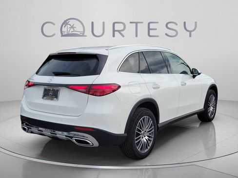 Certified 2026 Mercedes-Benz GLC 300 image 4