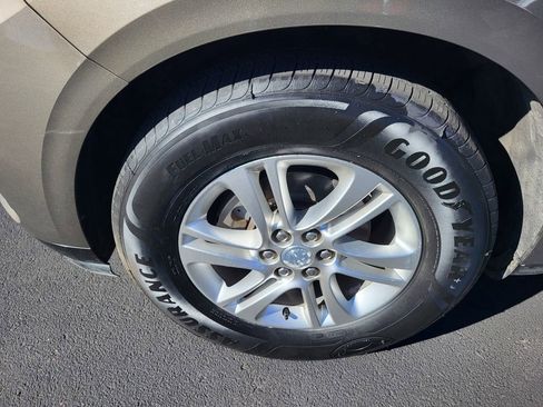 Used 2020 Buick Enclave Essence w/ Sound and Sites Package image 12