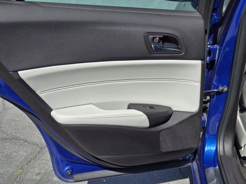 Used 2017 Acura ILX FWD image 21