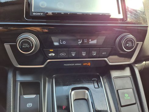 Used 2018 Honda CR-V LX image 7