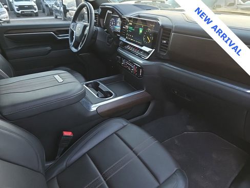 Used 2025 Chevrolet Silverado 2500 High Country w/ Technology Package image 41