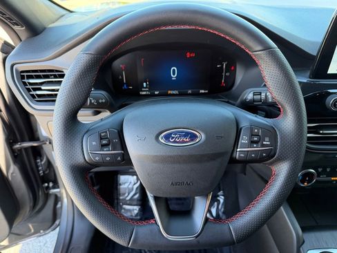 Used 2025 Ford Escape ST-Line image 22