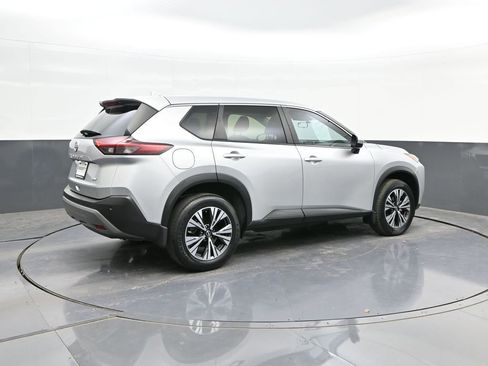 Used 2023 Nissan Rogue SV image 15