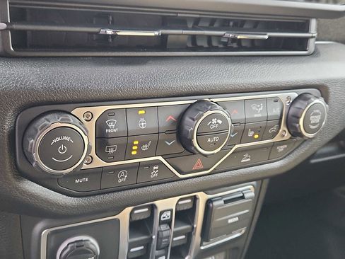 New 2026 Jeep Wrangler Unlimited Sport image 11