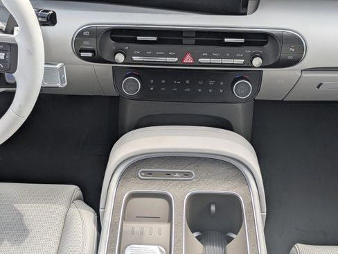 New 2026 Hyundai Palisade Limited FWD image 16
