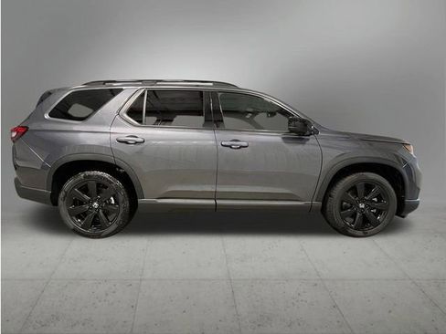 New 2025 Honda Pilot Black Edition image 8