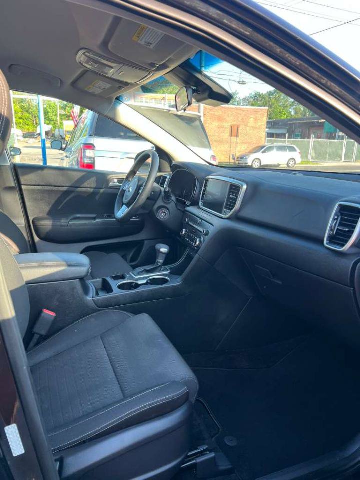 Used 2021 Kia Sportage LX w/ LX AWD Popular Package image 17