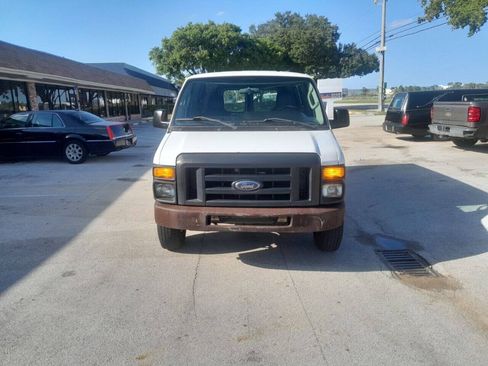 Used 2012 Ford E-250 and Econoline 250 w/ PWR Group RWD image 3