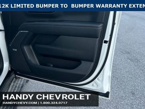 Certified 2025 Chevrolet Suburban High Country AWD/4WD image 45
