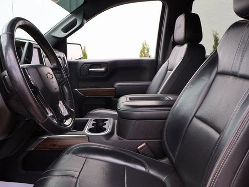 Used 2019 Chevrolet Silverado 1500 High Country w/ High Country Premium Package AWD/4WD image 27