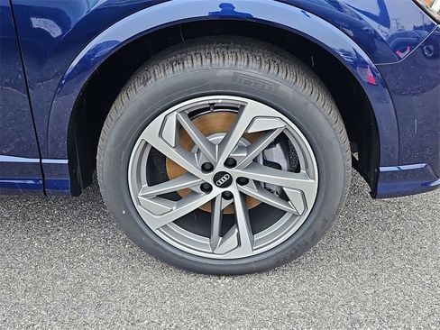 New 2025 Audi Q3 2.0T Premium image 4