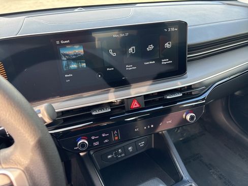 Used 2025 Kia K5 LXS image 17